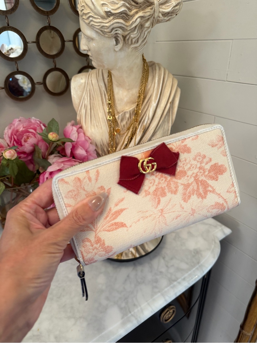 Gucci Cream Canvas Long Ziparound Wallet w Red Bow + Coral Floral Print + Dusty - Picture 4 of 16